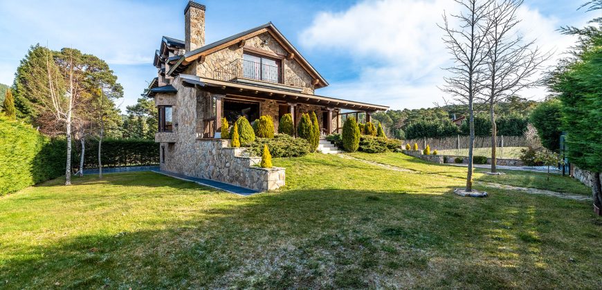 Casa en la sierra – San Rafael (Urb. Prado Acero)