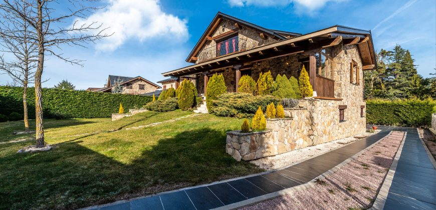 Casa en la sierra – San Rafael (Urb. Prado Acero)