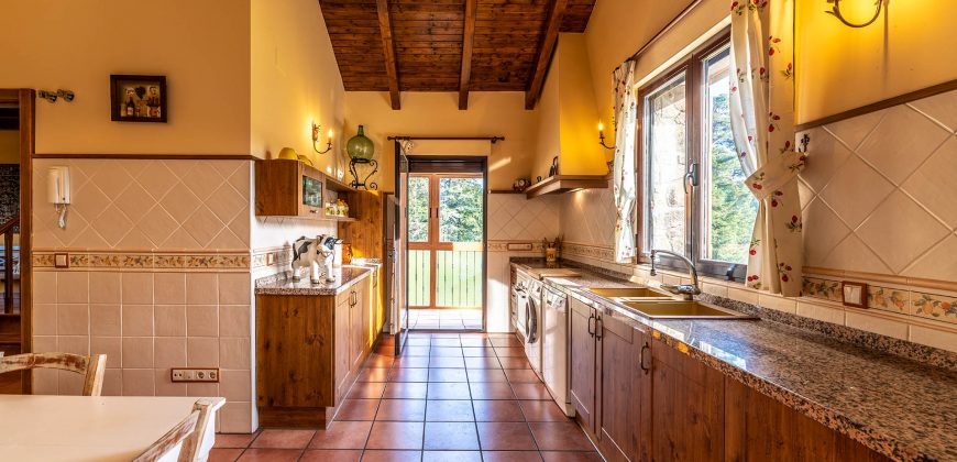 Casa en la sierra – San Rafael (Urb. Prado Acero)