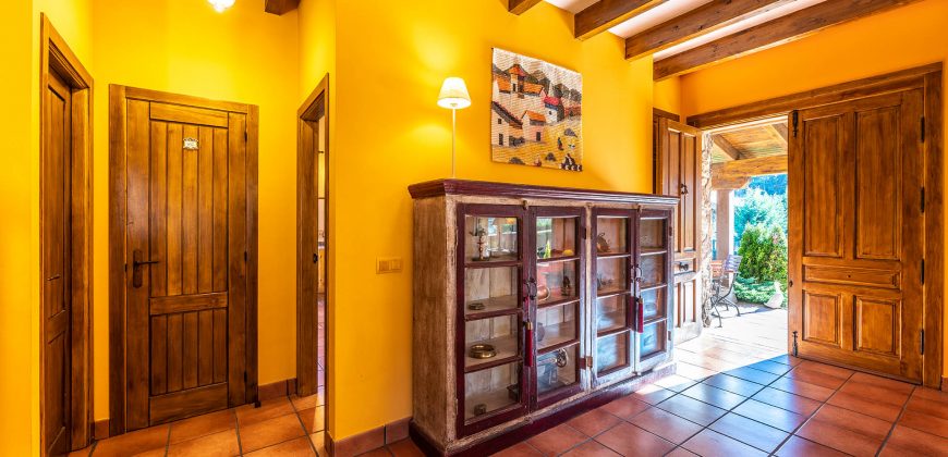 Casa en la sierra – San Rafael (Urb. Prado Acero)