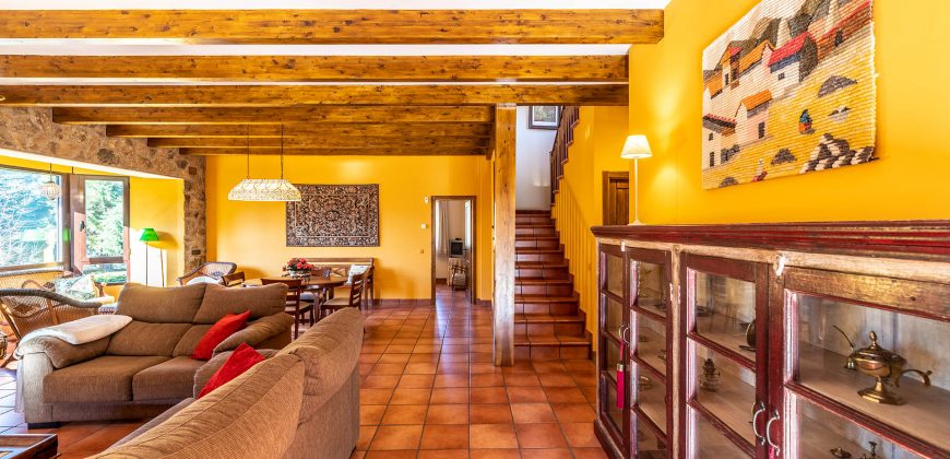 Casa en la sierra – San Rafael (Urb. Prado Acero)