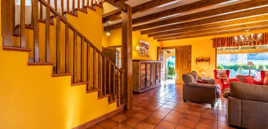 Casa en la sierra – San Rafael (Urb. Prado Acero)