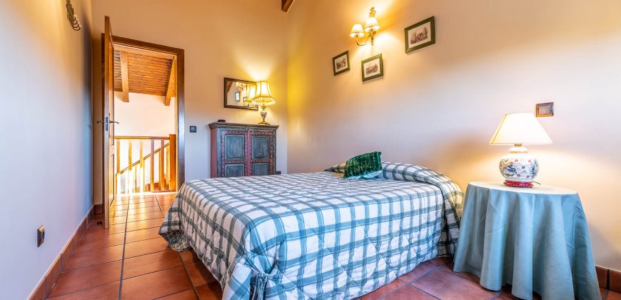 Casa en la sierra – San Rafael (Urb. Prado Acero)