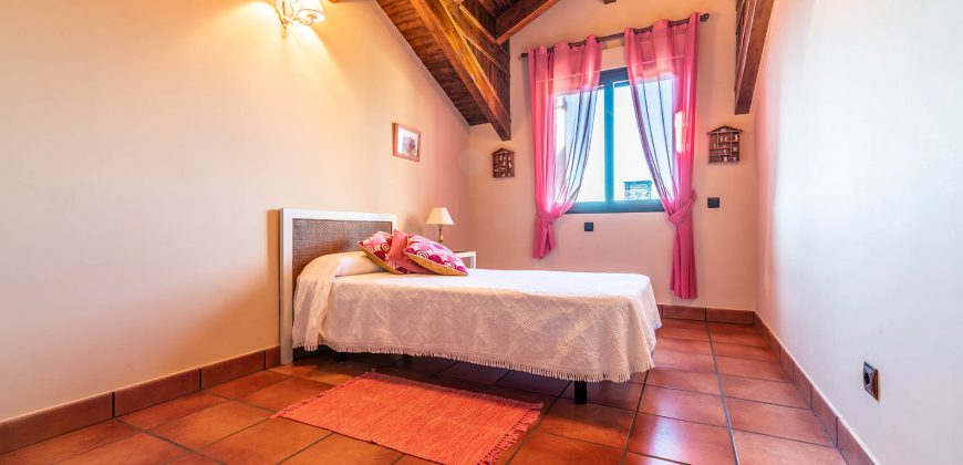 Casa en la sierra – San Rafael (Urb. Prado Acero)