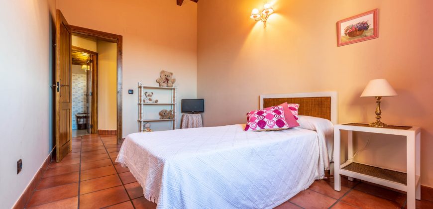 Casa en la sierra – San Rafael (Urb. Prado Acero)