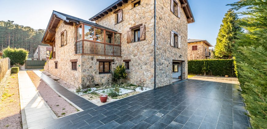 Casa en la sierra – San Rafael (Urb. Prado Acero)