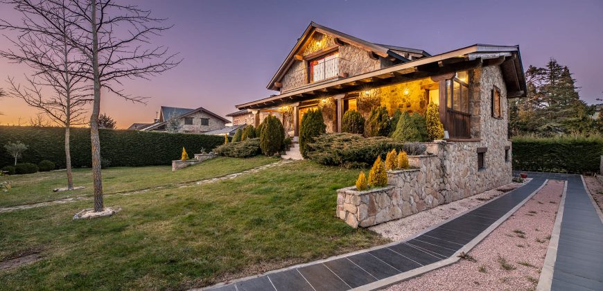 Casa en la sierra – San Rafael (Urb. Prado Acero)