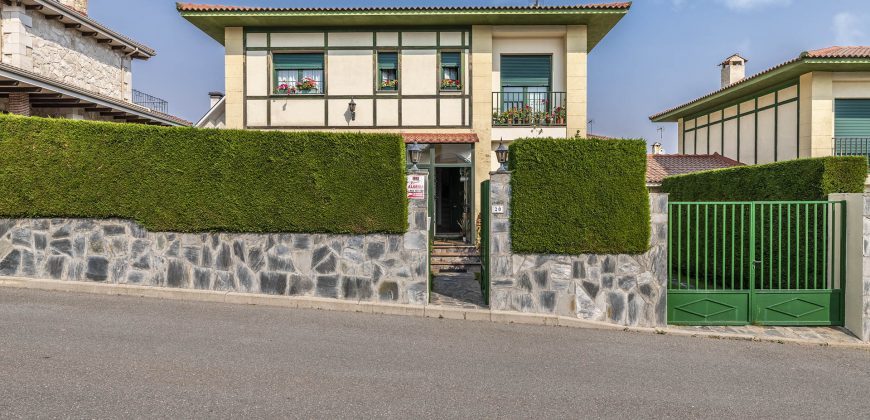 Casa en la sierra – San Rafael – Plza. Ciervos 20 Casa en la sierra – San Rafael – Plza. Ciervos 20