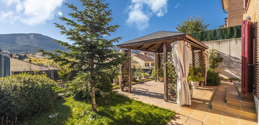 Casa en la sierra – San Rafael – C/ Cantueso 15 Casa en la sierra – San Rafael – C/ Cantueso 15