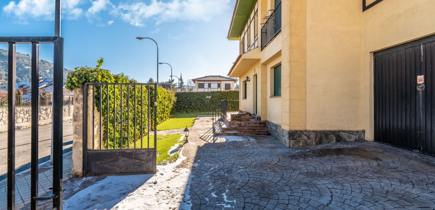 Casa en la sierra – San Rafael – Plza. Ciervos 18 Casa en la sierra – San Rafael – Plza. Ciervos 18
