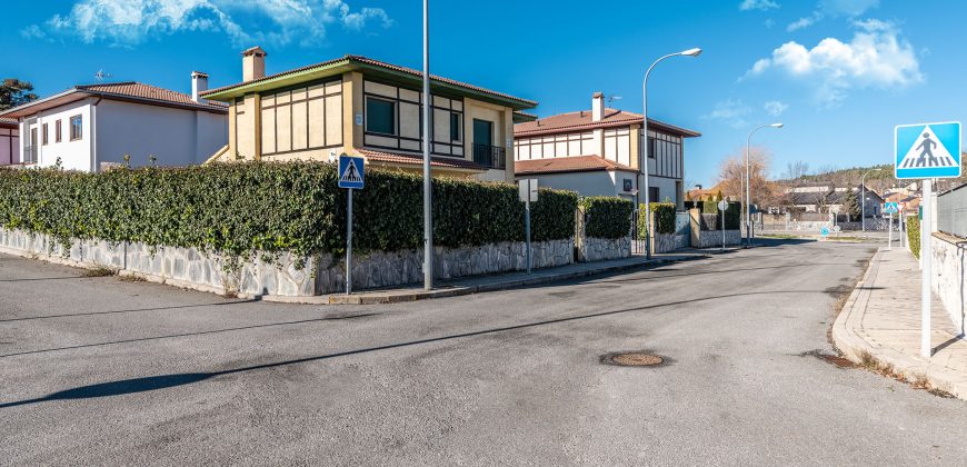 Casa en la sierra – San Rafael – Plza. Ciervos 18 Casa en la sierra – San Rafael – Plza. Ciervos 18