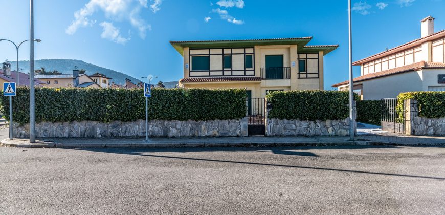 Casa en la sierra – San Rafael – Plza. Ciervos 18 Casa en la sierra – San Rafael – Plza. Ciervos 18