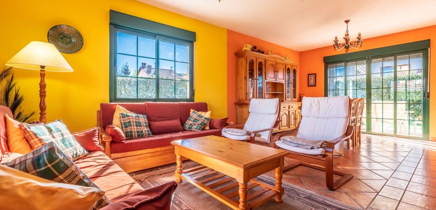Casa en la sierra – San Rafael – Plza. Ciervos 18 Casa en la sierra – San Rafael – Plza. Ciervos 18