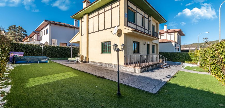 Casa en la sierra – San Rafael – Plza. Ciervos 18 Casa en la sierra – San Rafael – Plza. Ciervos 18