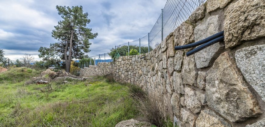 Parcela en la Sierra – Becerril – Avenida Calvo Sotelo 96