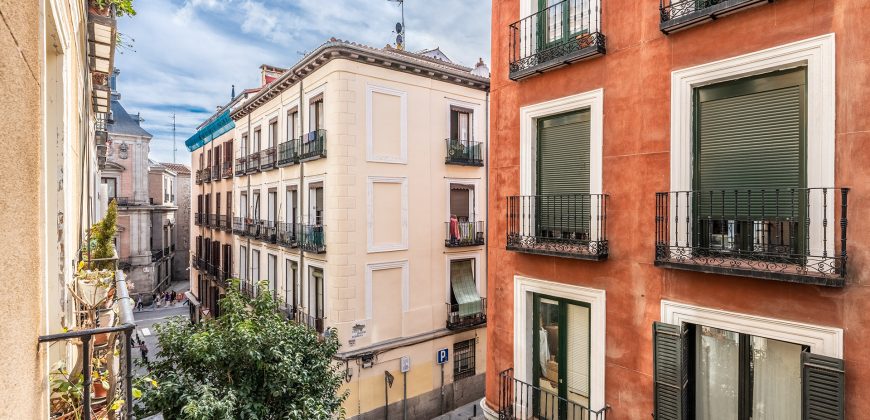 Madrid – Palacio – Calle Calderón de la Barca 6 Madrid – Palacio – Calle Calderón de la Barca 6