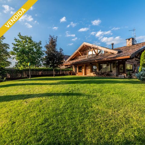 Casa en la Sierra – (Urb. Prado Acero)